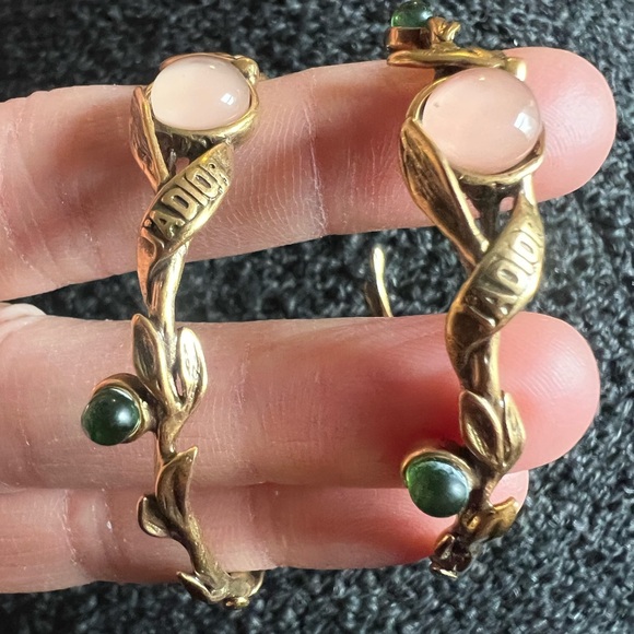 Dior Jewelry - Elegant Gold and Green Women's hoop earrings
